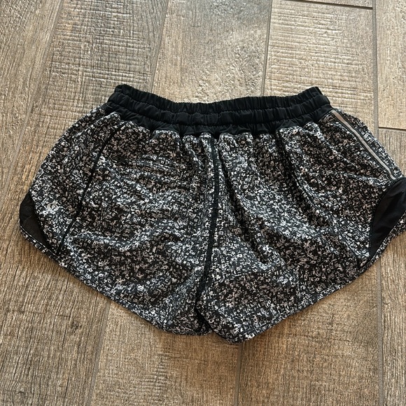 Black and white womens Lululemon shorts - Picture 2 of 3